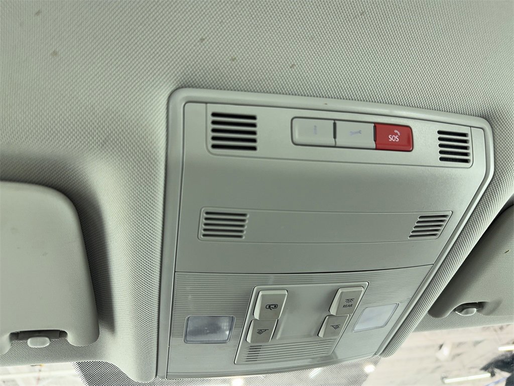 Used 2020 Volkswagen Jetta S image 32