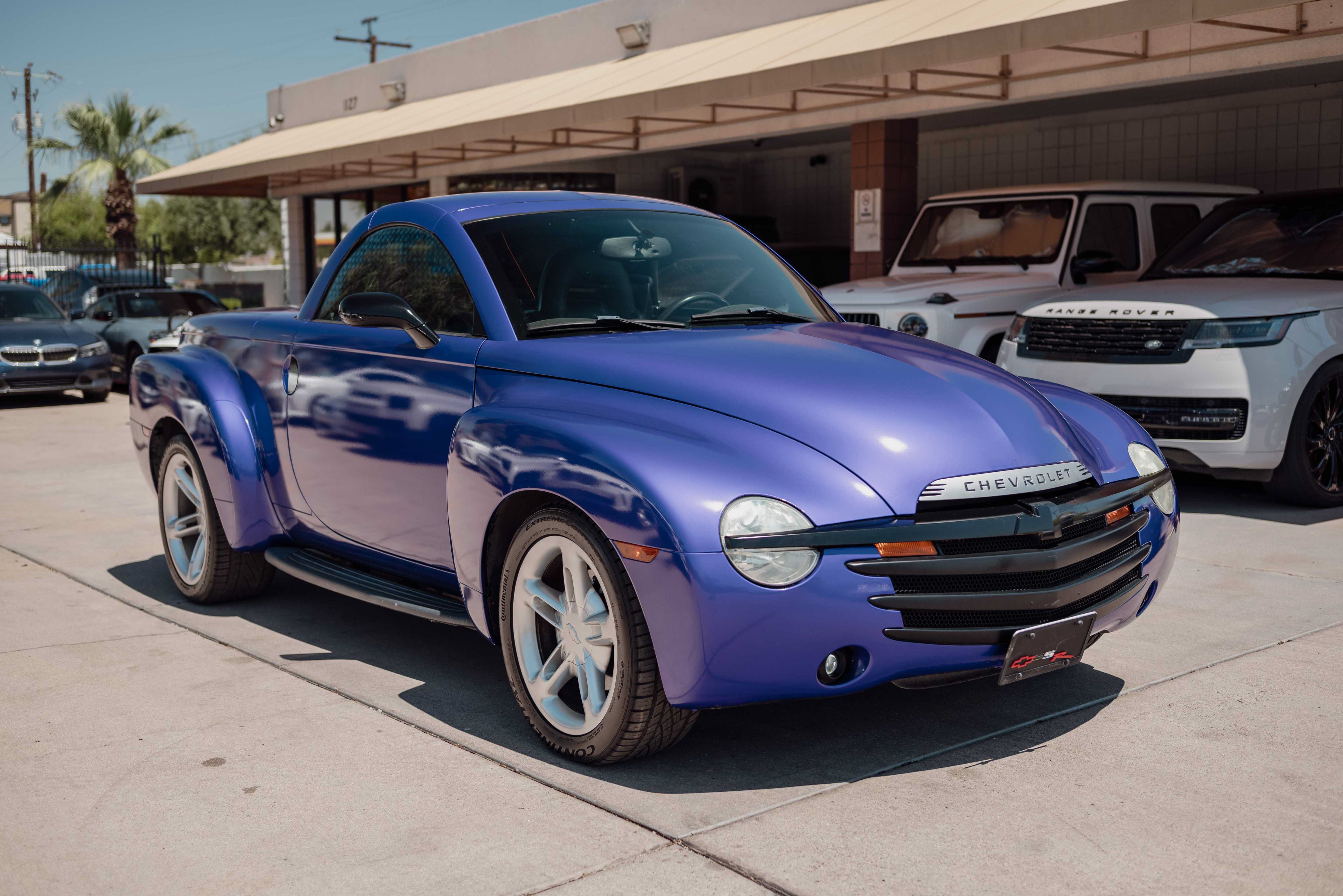 Used 2003 Chevrolet SSR w/ Preferred Equipment Group RWD image 3