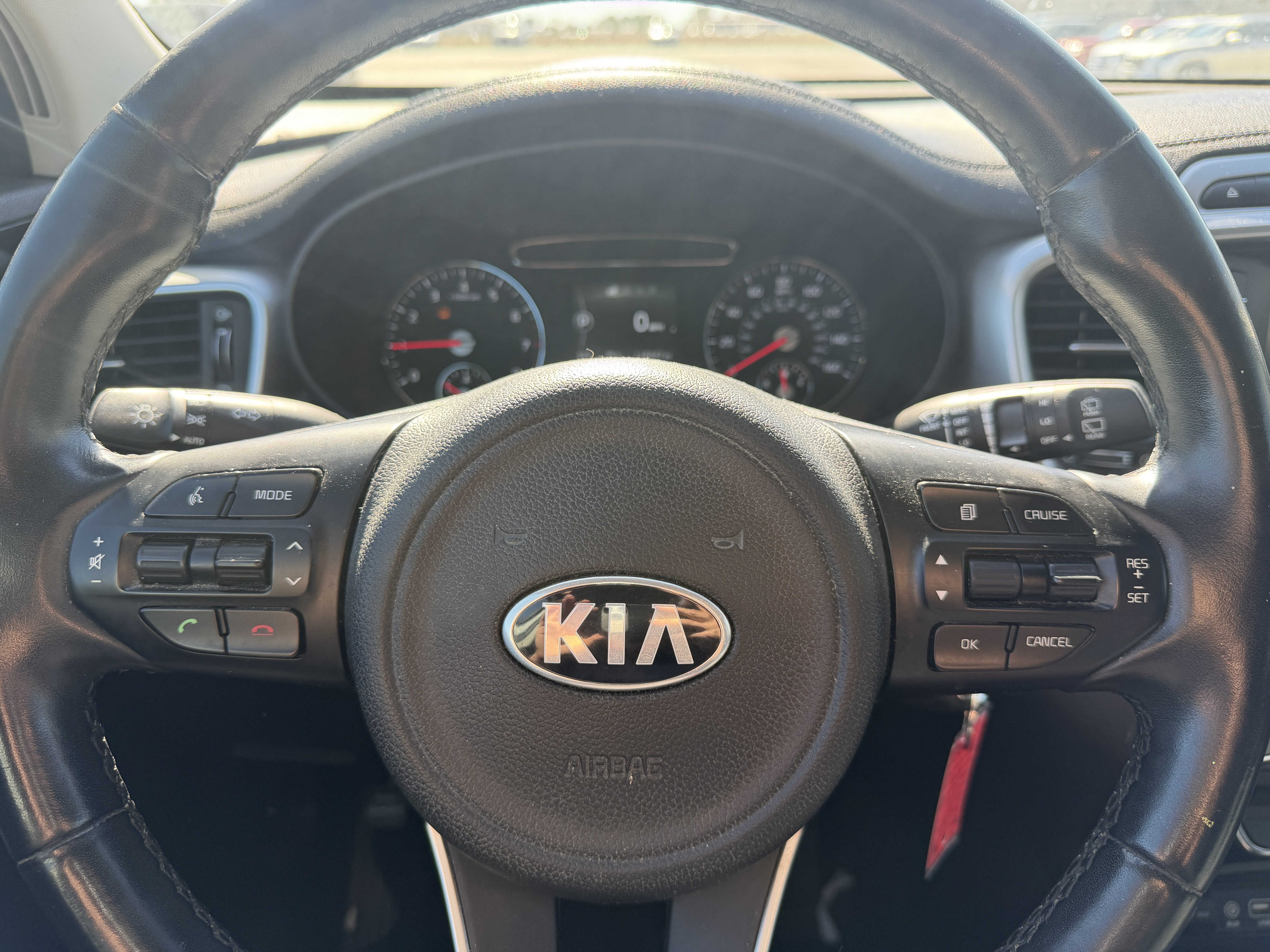 Used 2017 Kia Sorento AWD w/ LX Convenience Package image 16