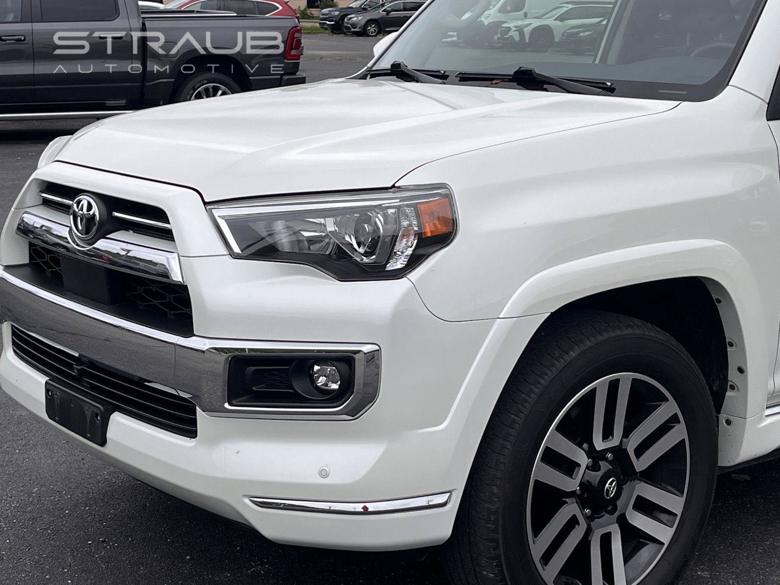 Used 2022 Toyota 4Runner Limited AWD/4WD image 4