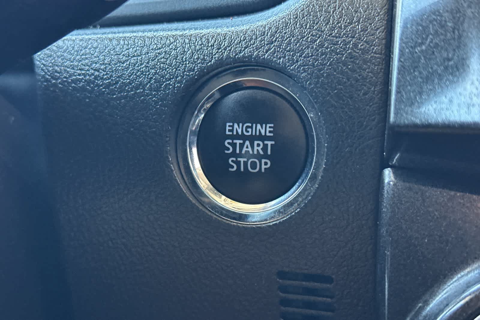 Used 2022 Toyota 4Runner TRD Off-Road Premium AWD/4WD image 22