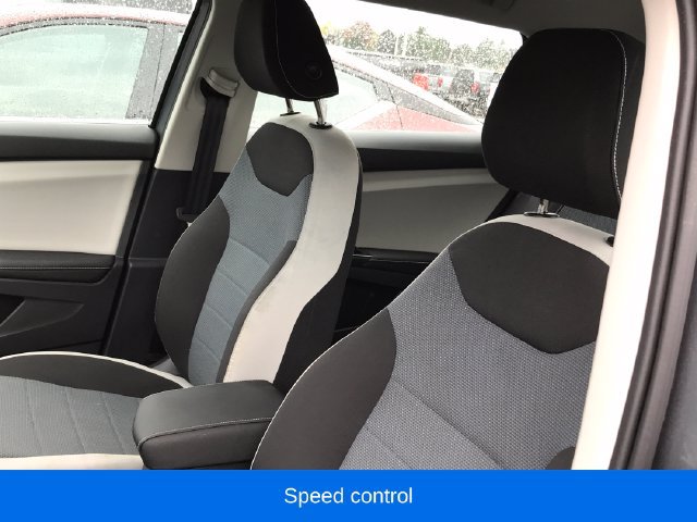 Used 2025 Volkswagen Taos S FWD image 4