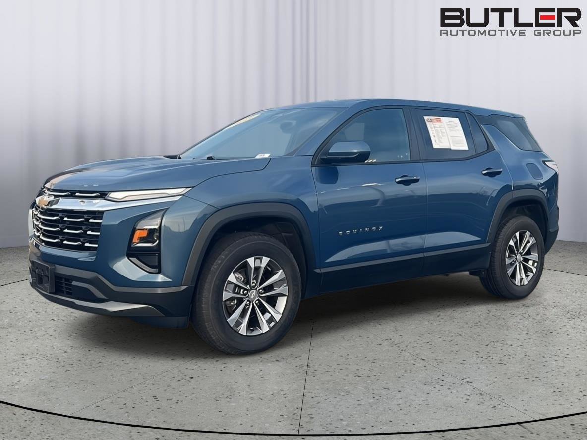 Used 2025 Chevrolet Equinox LT FWD image 1