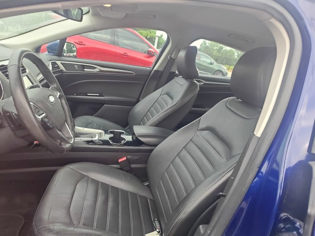 Used 2016 Ford Fusion SE w/ Equipment Group 202A AWD/4WD image 7
