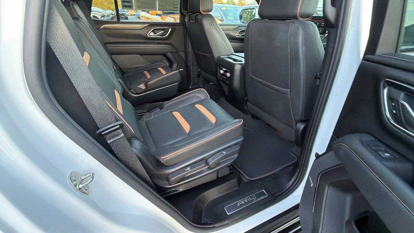 Used 2023 GMC Yukon AT4 w/ AT4 Premium Plus Package AWD/4WD image 22