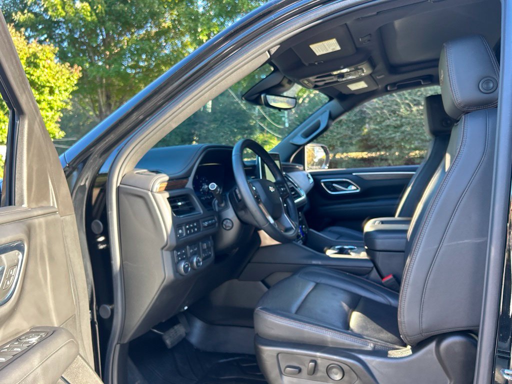 Used 2024 Chevrolet Tahoe High Country w/ Premium Package AWD/4WD image 46