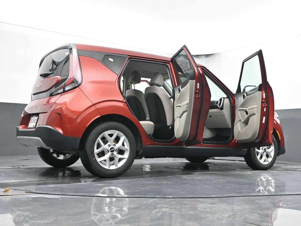 Used 2025 Kia Soul LX w/ LX Technology Package image 76