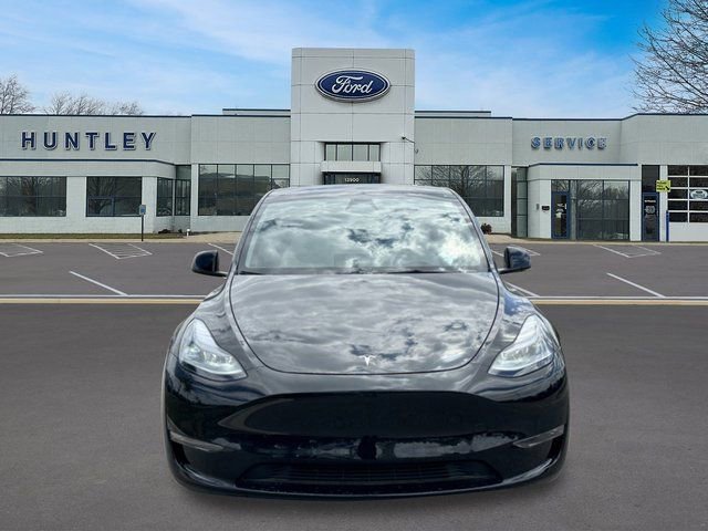Used 2024 Tesla Model Y Performance AWD/4WD image 2