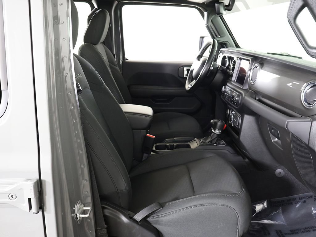 Used 2021 Jeep Wrangler Unlimited Sahara w/ Uconnect 4C Nav & Sound Group AWD/4WD image 28