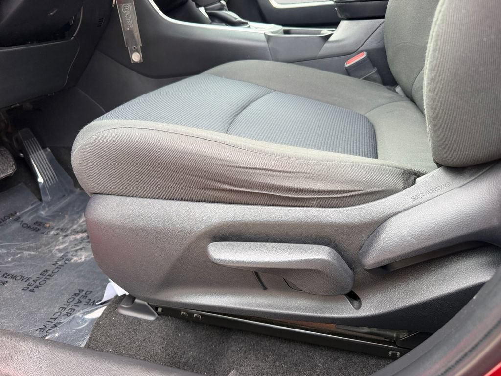 Used 2024 Toyota RAV4 LE AWD/4WD image 17