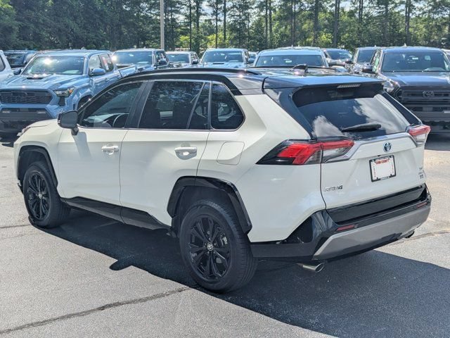 Used 2022 Toyota RAV4 XSE AWD/4WD image 5