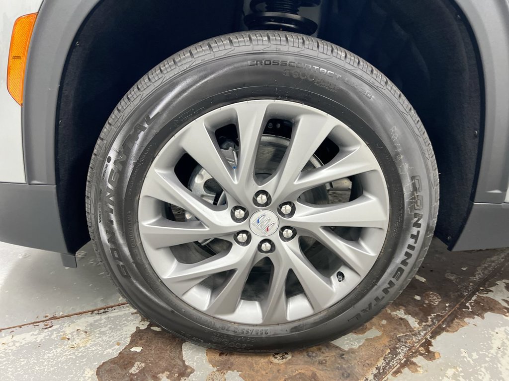 New 2026 Buick Enclave Preferred FWD image 28