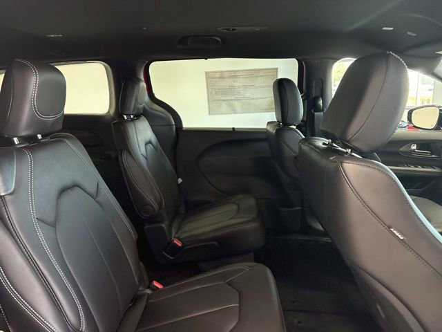 New 2026 Chrysler Pacifica Select image 26