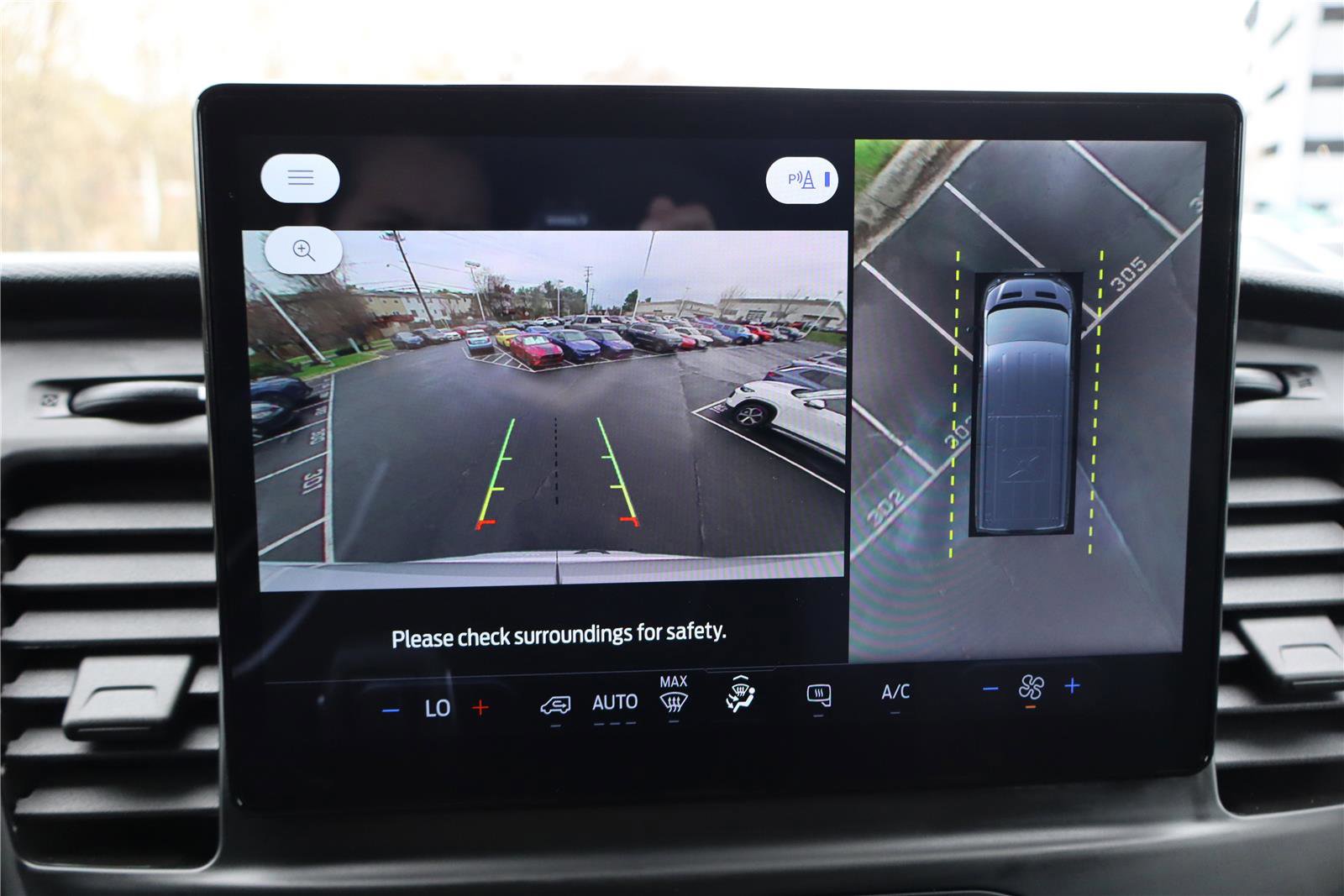 Used 2024 Ford Transit 250 148 Medium Roof w/ Load Area Protection Package image 20