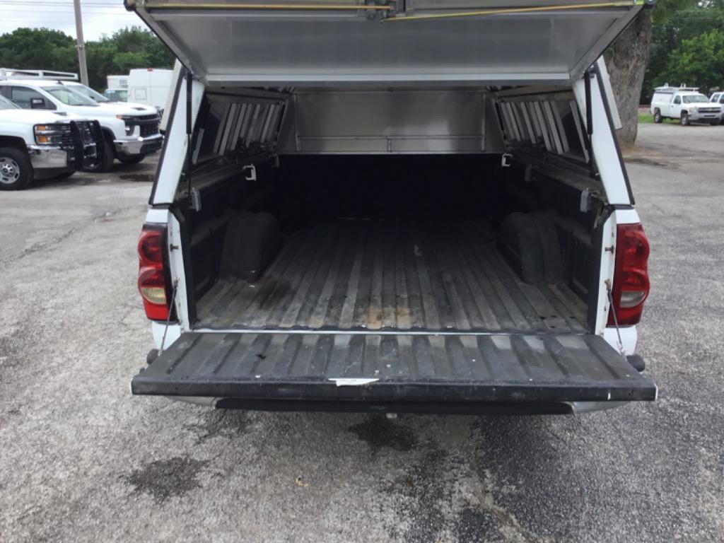 Used 2006 Chevrolet Silverado 1500 W/T RWD image 11