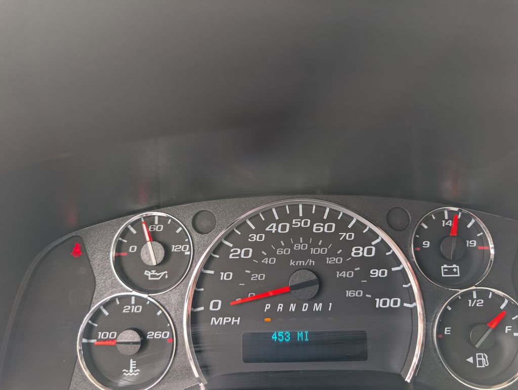 Used 2024 Chevrolet Express 3500 w/ Power Convenience Package RWD image 13