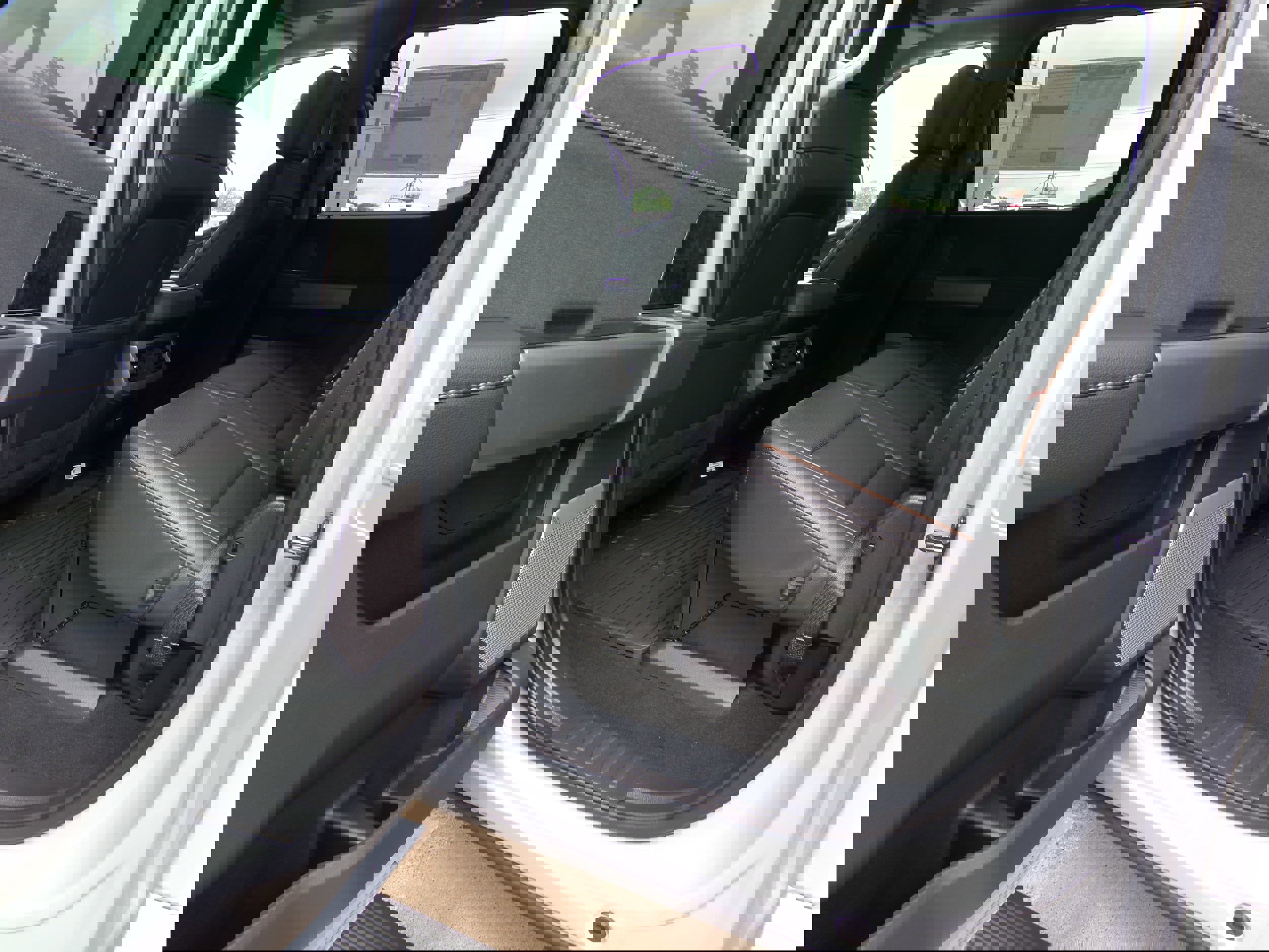 New 2025 Ford F250 Lariat w/ Lariat Ultimate Package image 10