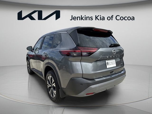 Used 2023 Nissan Rogue SV FWD image 6