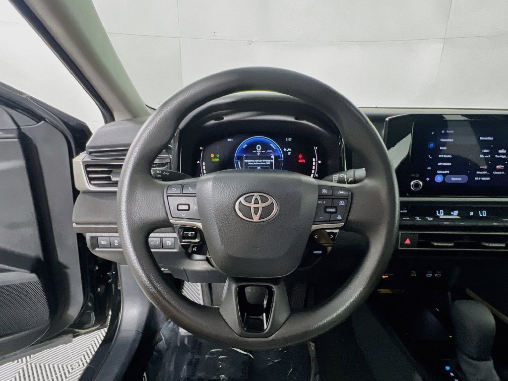Used 2025 Toyota Camry LE FWD image 14