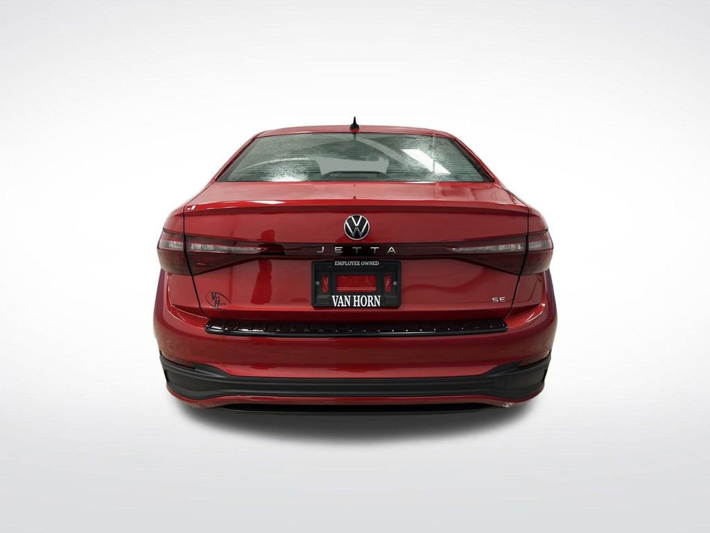 Used 2025 Volkswagen Jetta SE w/ Sunroof Package image 14