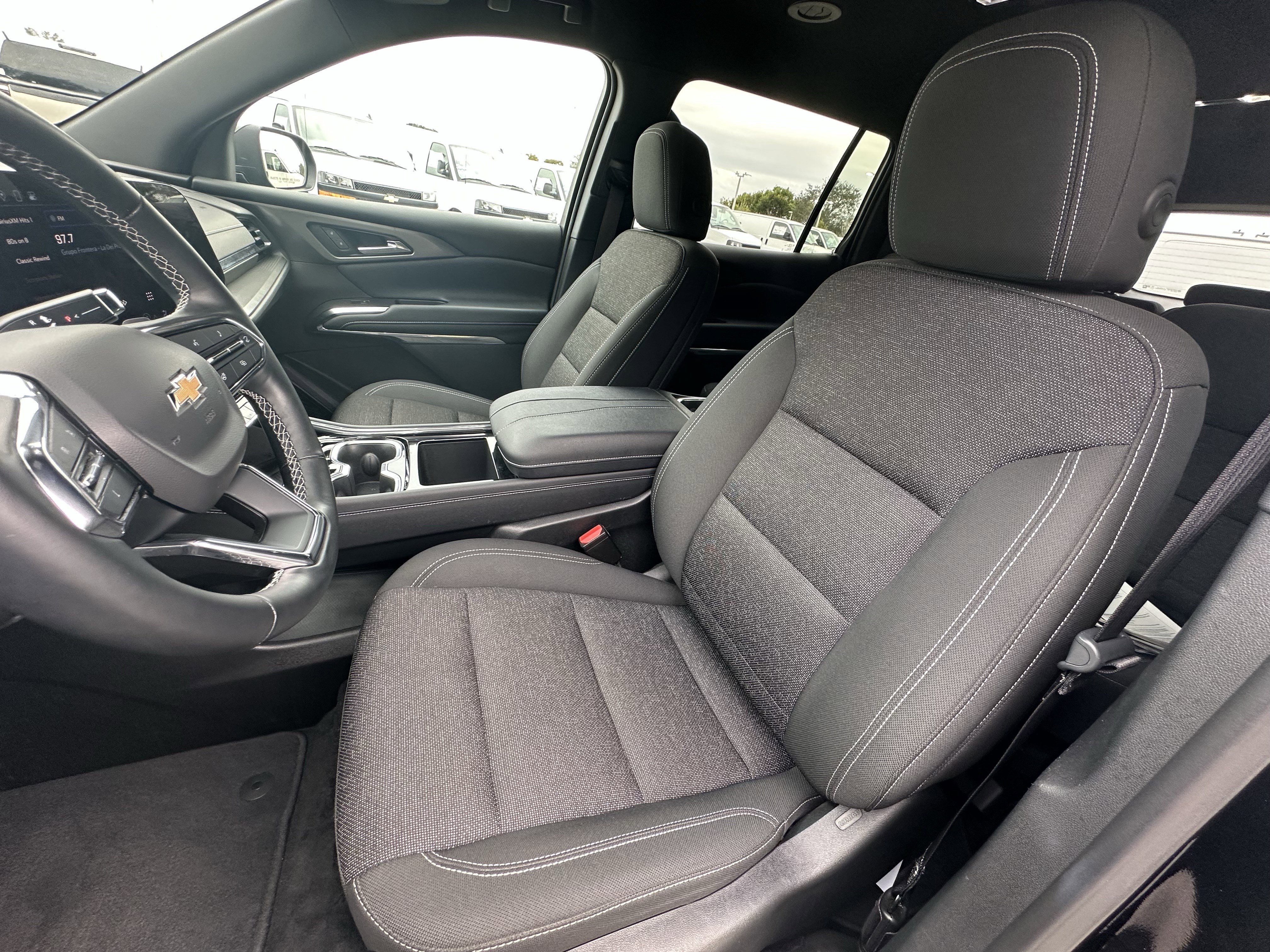 Certified 2025 Chevrolet Traverse LT image 34