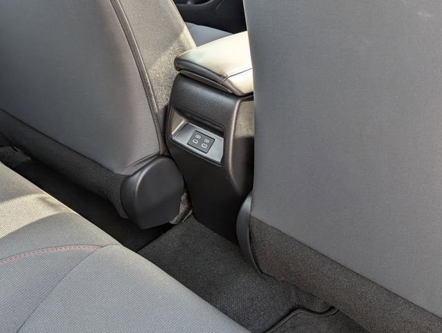 Used 2025 Toyota Corolla SE image 31