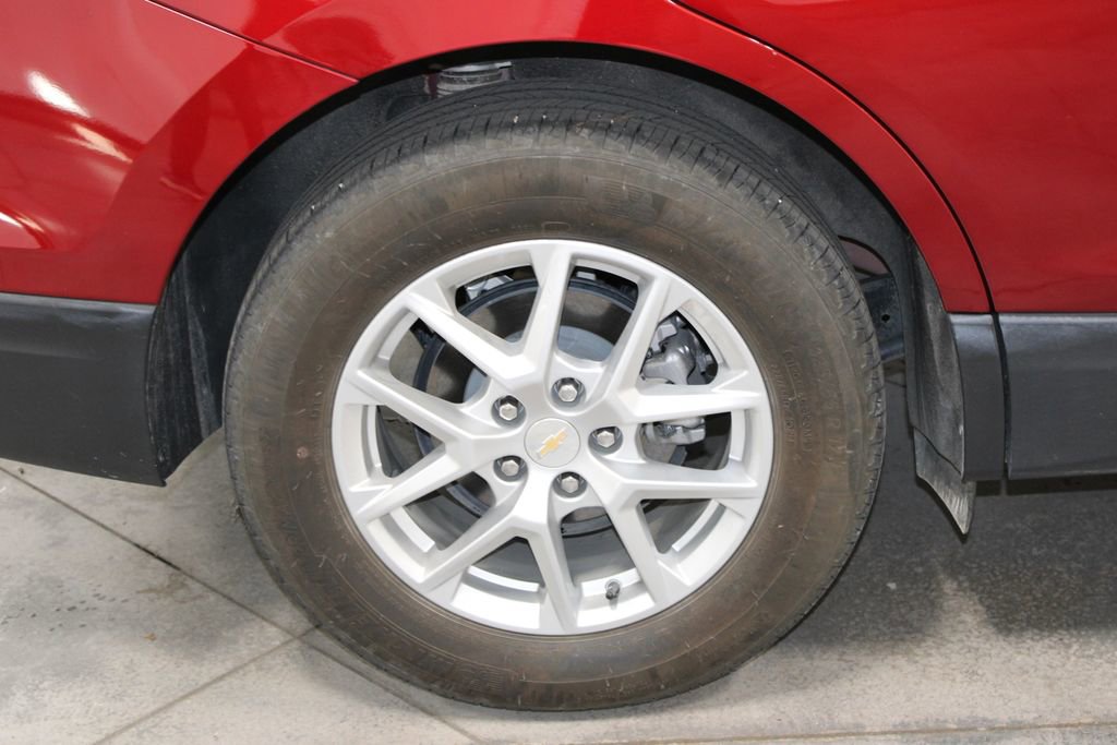 Used 2023 Chevrolet Equinox LT image 48