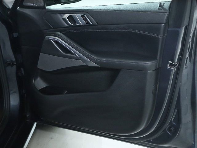 Used 2021 BMW X6 xDrive40i w/ Premium Package image 33