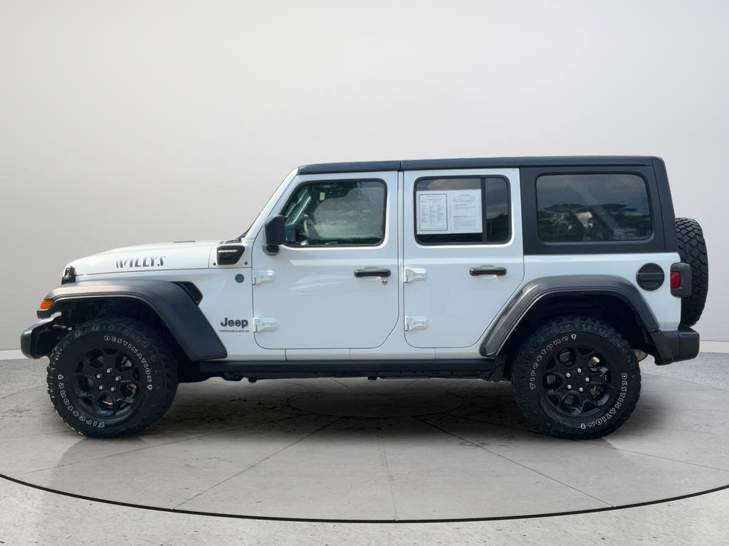 Used 2023 Jeep Wrangler Unlimited w/ Cold Weather Group AWD/4WD image 10