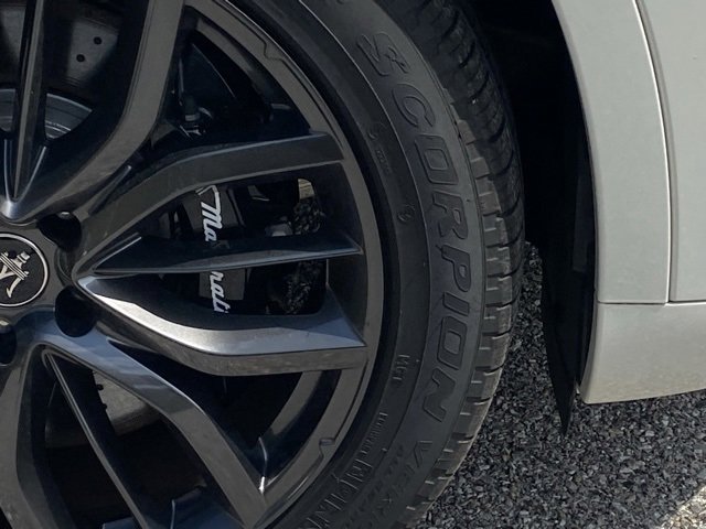 New 2024 Maserati Levante GT Ultima image 13