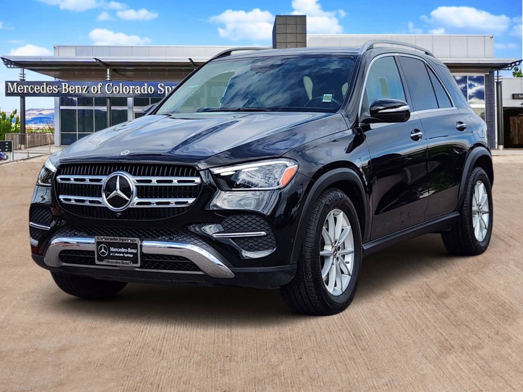 Used 2025 Mercedes-Benz GLE 450e 4MATIC image 3