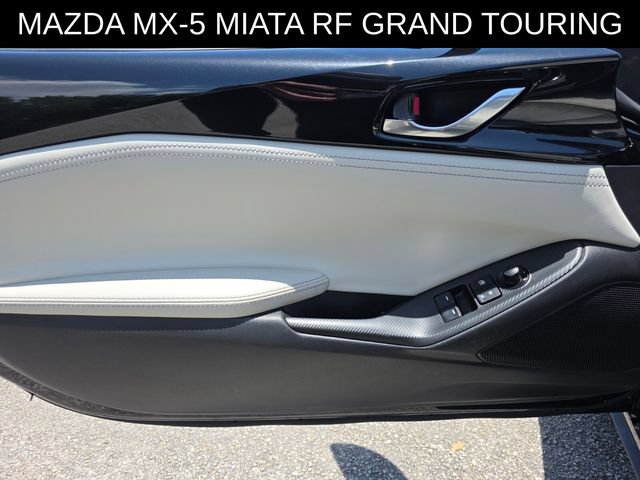 Used 2021 MAZDA MX-5 Miata RF Grand Touring RWD image 17
