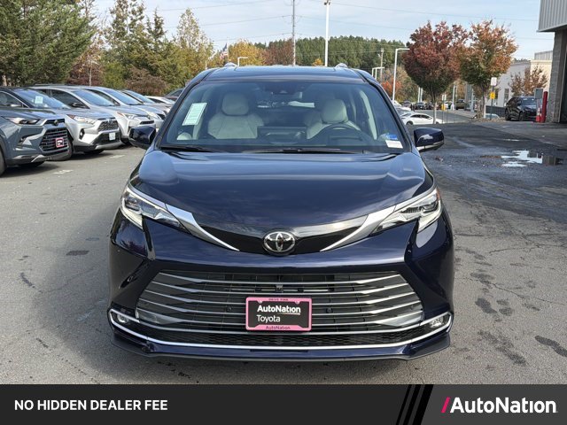 New 2026 Toyota Sienna Platinum