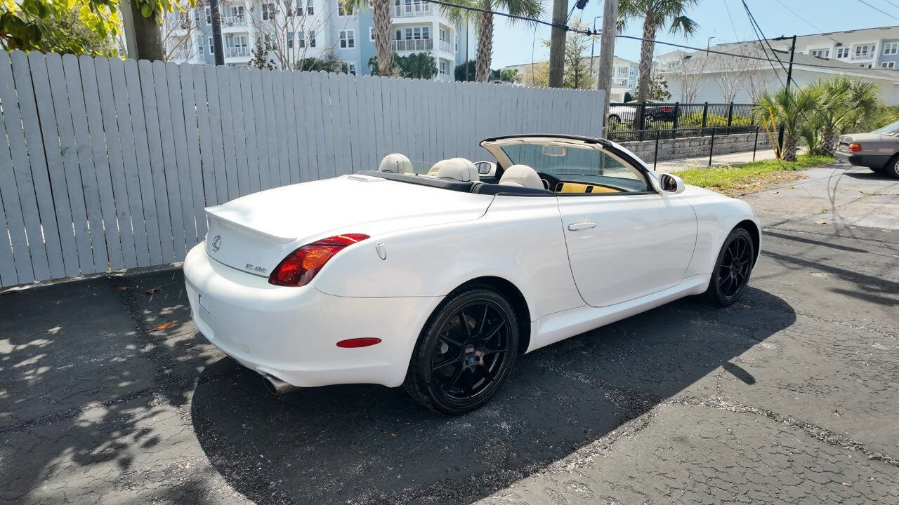 Used 2004 Lexus SC 430 Convertible image 3