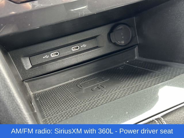 Used 2022 Volkswagen Tiguan SE R-Line image 6