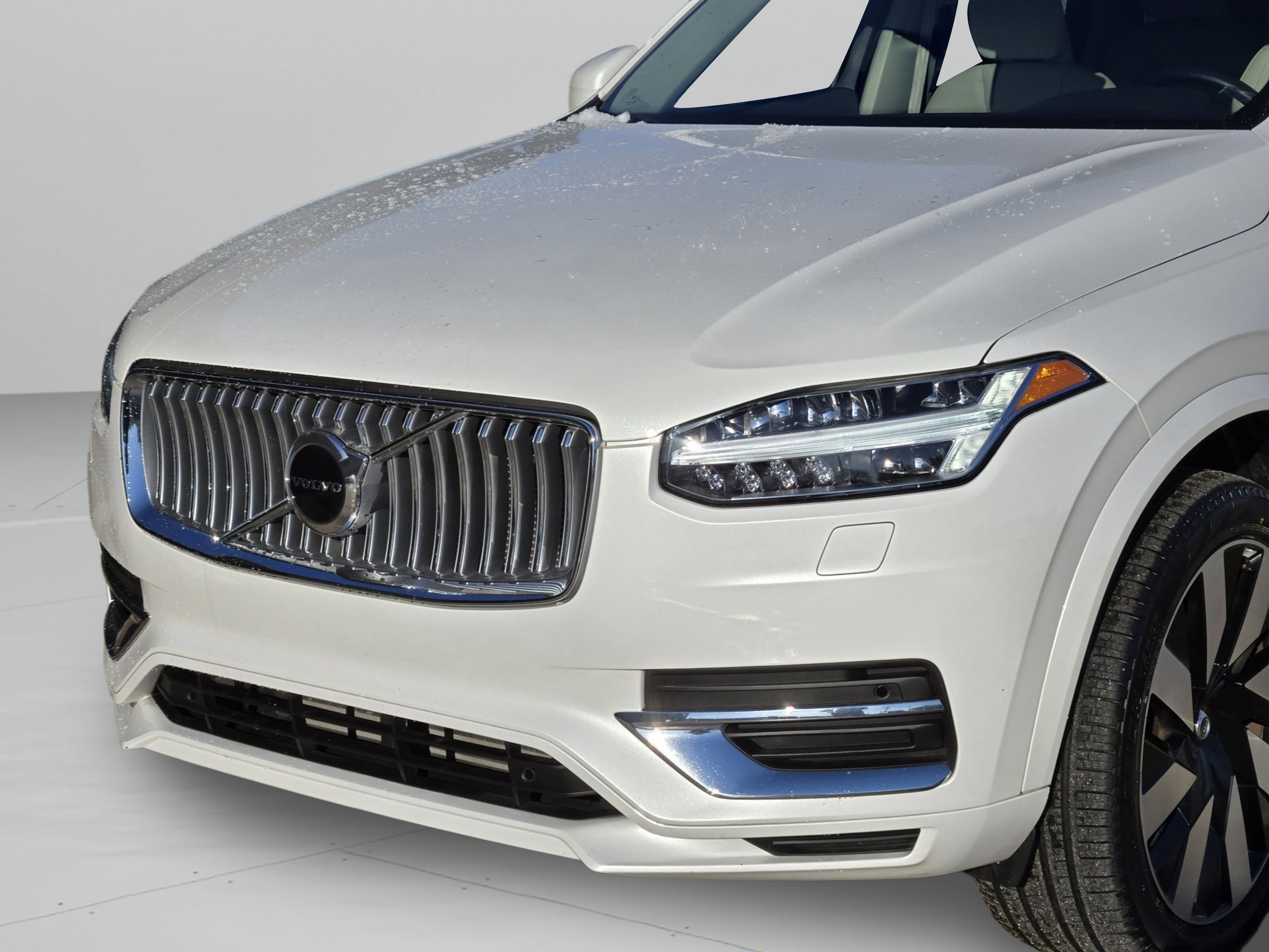 Used 2023 Volvo XC90 T8 Core w/ Protection Package Premier image 42