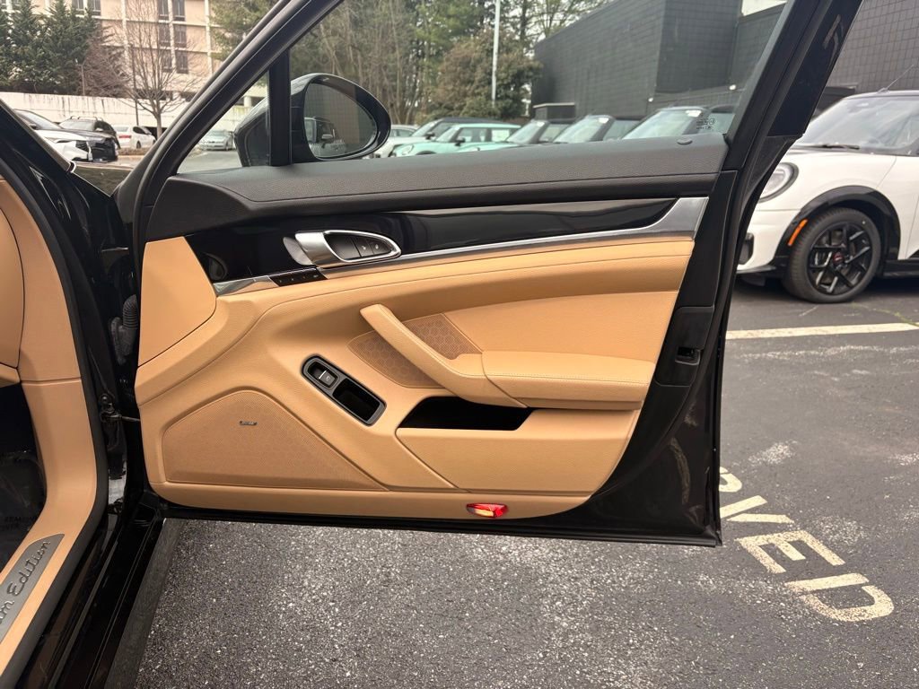 Used 2013 Porsche Panamera Platinum Edition image 26