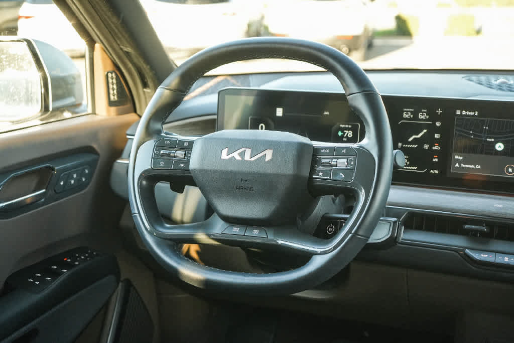 Certified 2024 Kia EV9 Land AWD/4WD image 15
