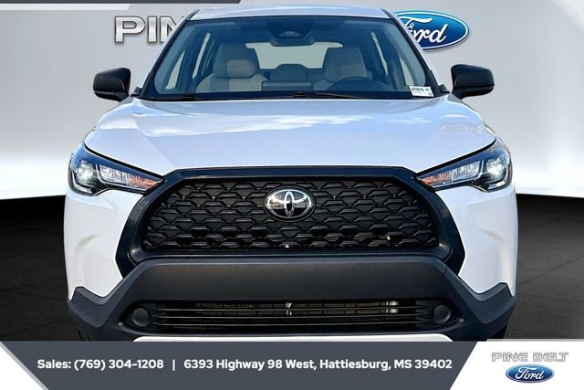 Used 2023 Toyota Corolla Cross L image 3