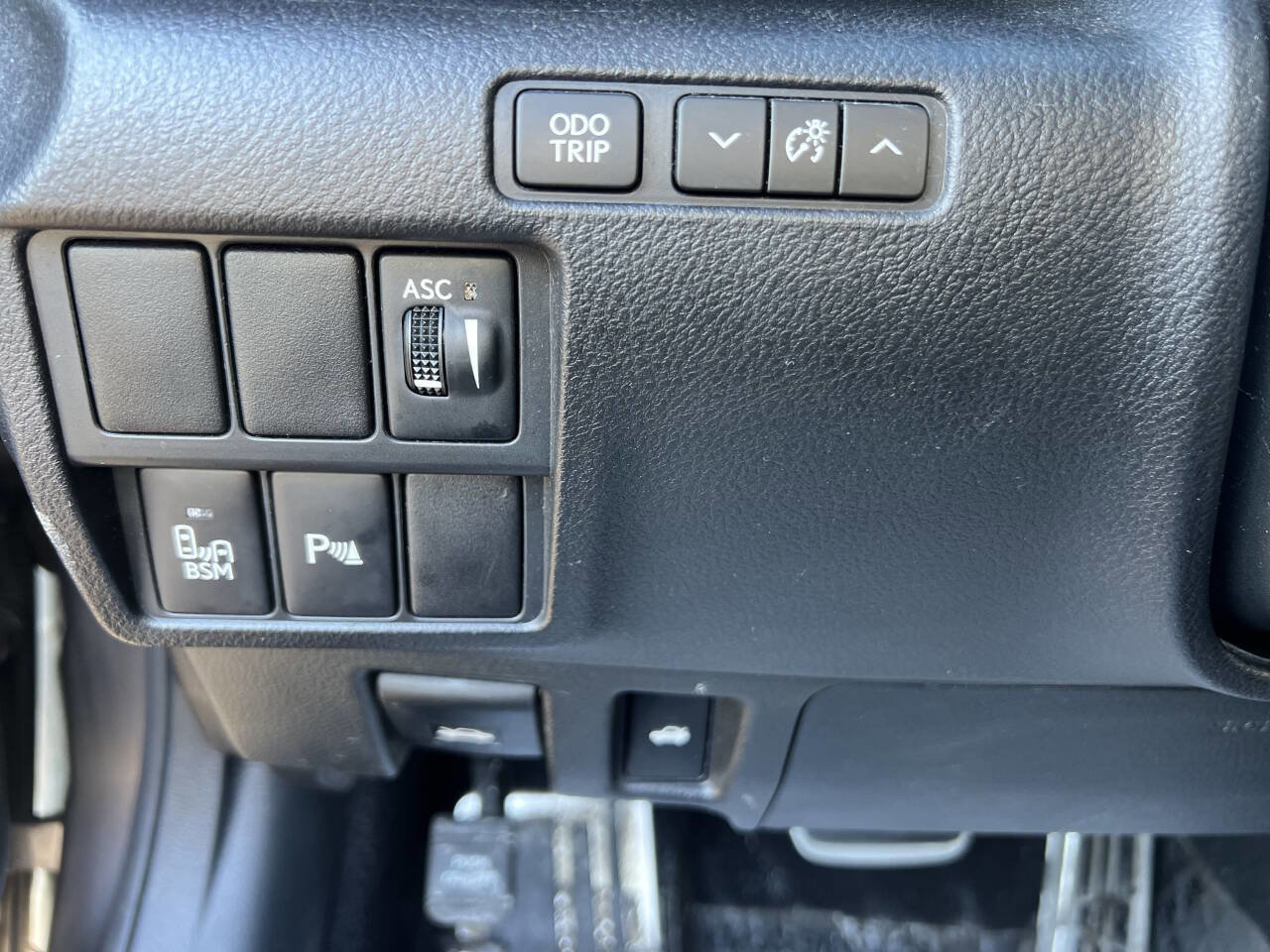 Used 2016 Lexus RC 200t image 9