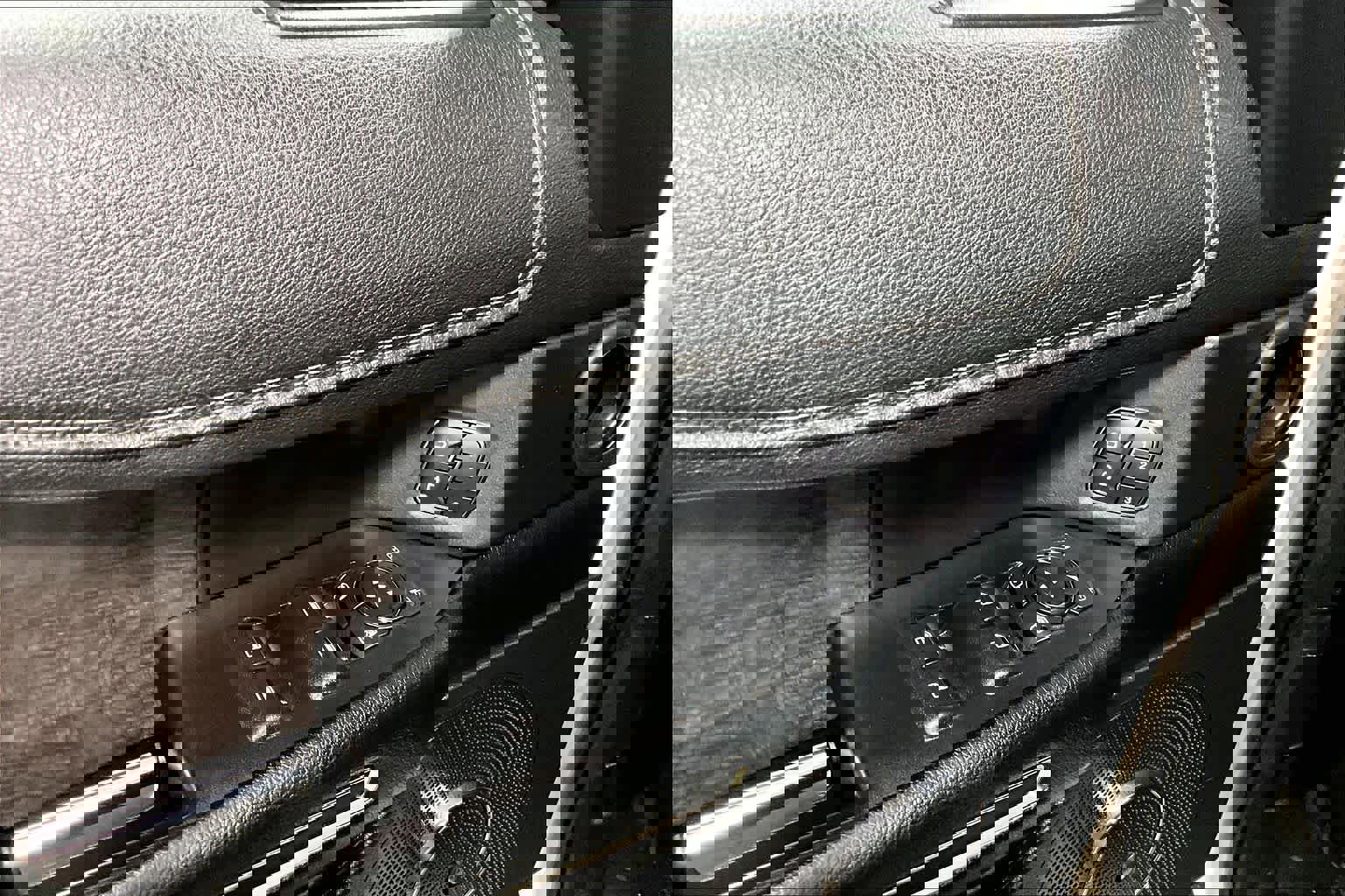 Used 2021 Ford Expedition Max Limited image 32