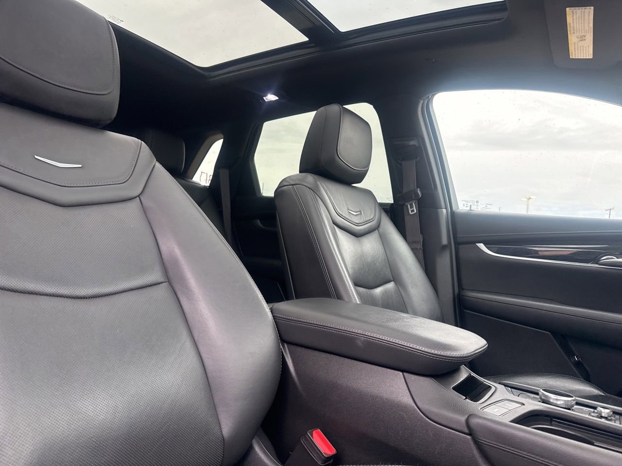 Used 2020 Cadillac XT5 Premium Luxury FWD image 27