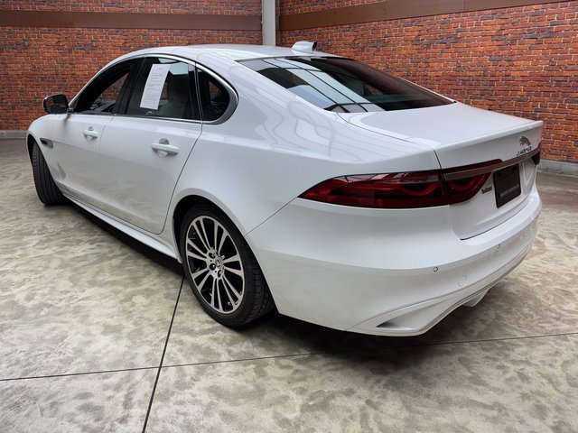 Used 2024 Jaguar XF R-Dynamic SE image 3
