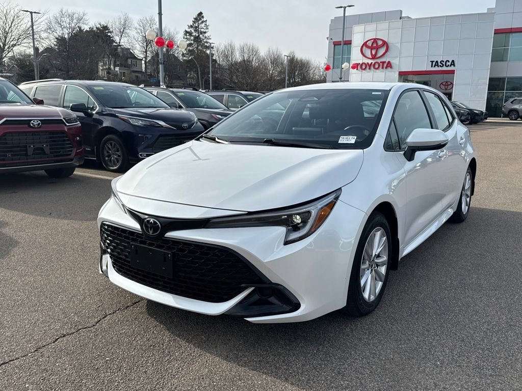 Used 2025 Toyota Corolla SE image 3