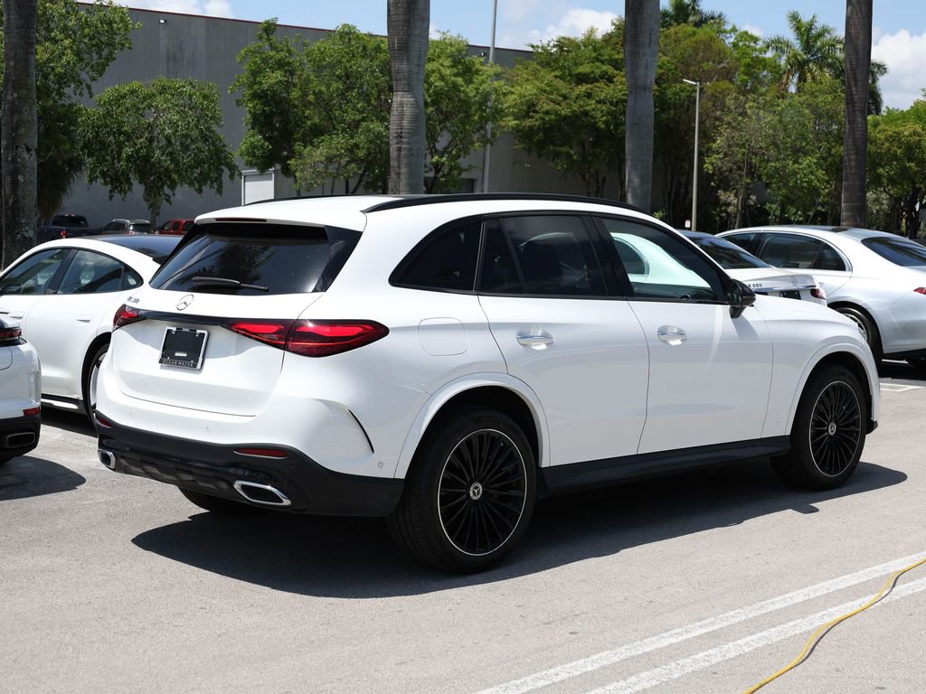 Used 2024 Mercedes-Benz GLC 300 image 5
