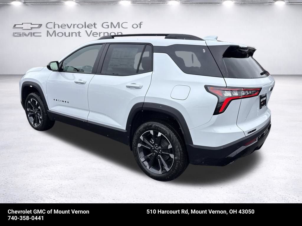 New 2026 Chevrolet Equinox RS w/ Convenience Package III FWD image 3