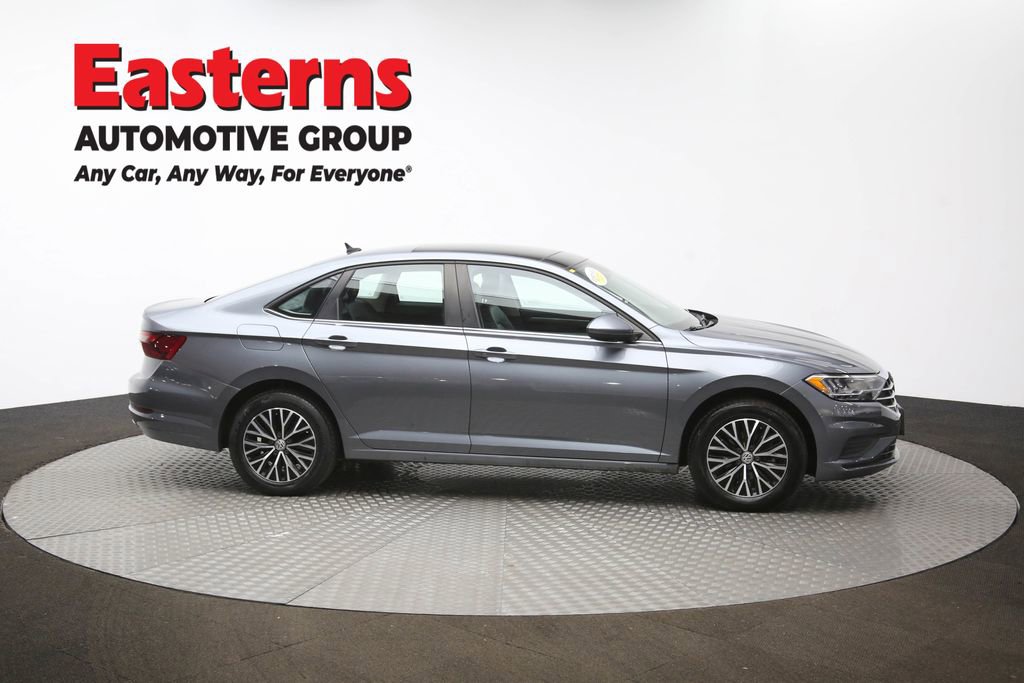 Used 2021 Volkswagen Jetta SE w/ SE Cold Weather Package image 45