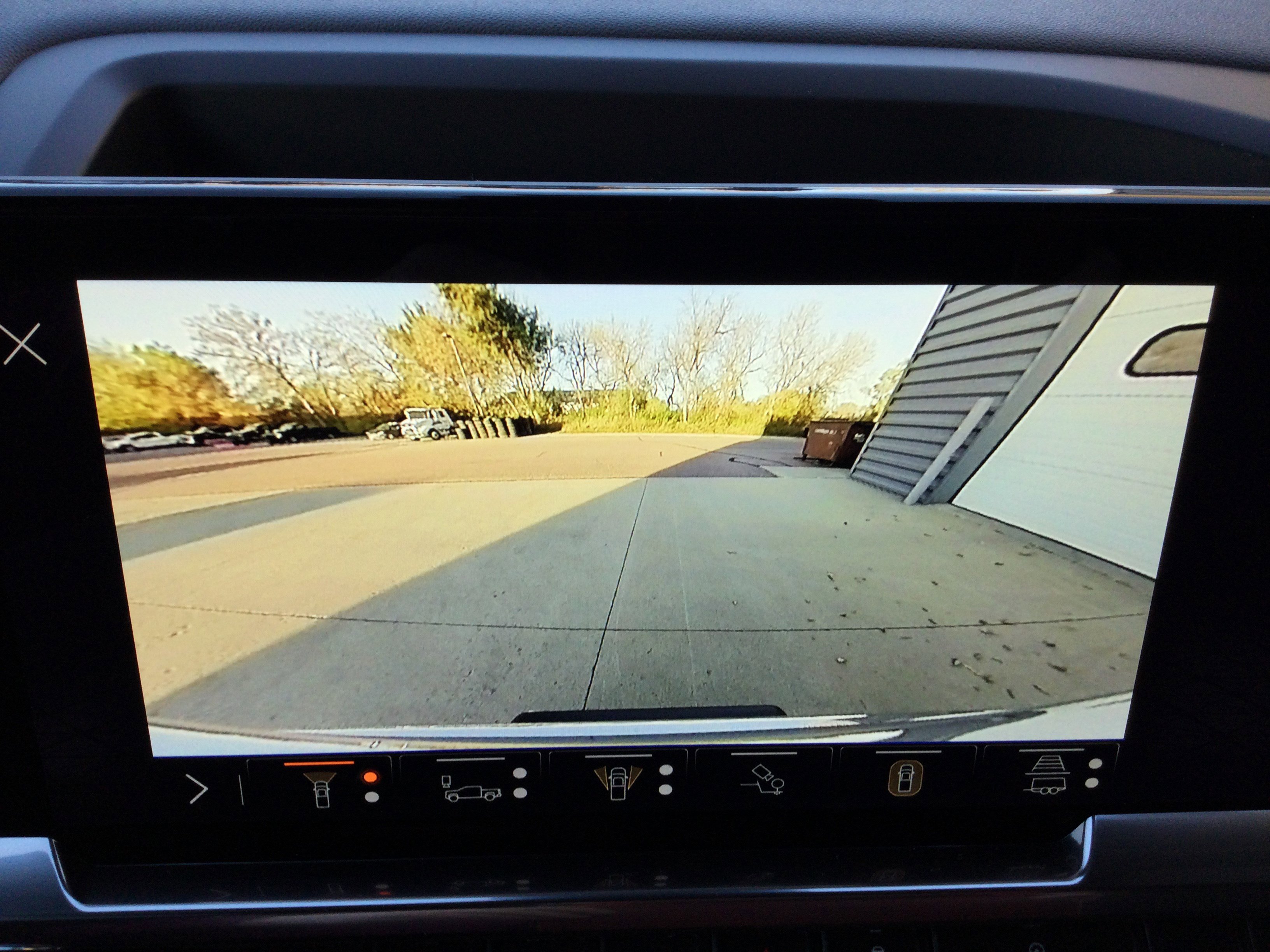 New 2026 GMC Sierra 2500 SLE w/ SLE Value Package; image 20