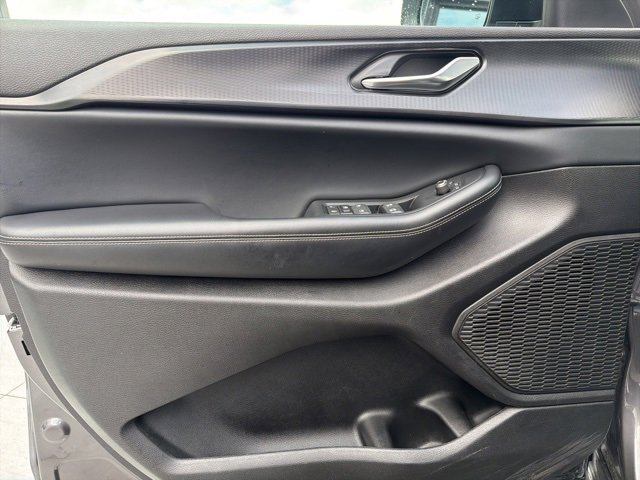 Used 2024 Jeep Grand Cherokee L Laredo w/ Trailer Tow Package image 20