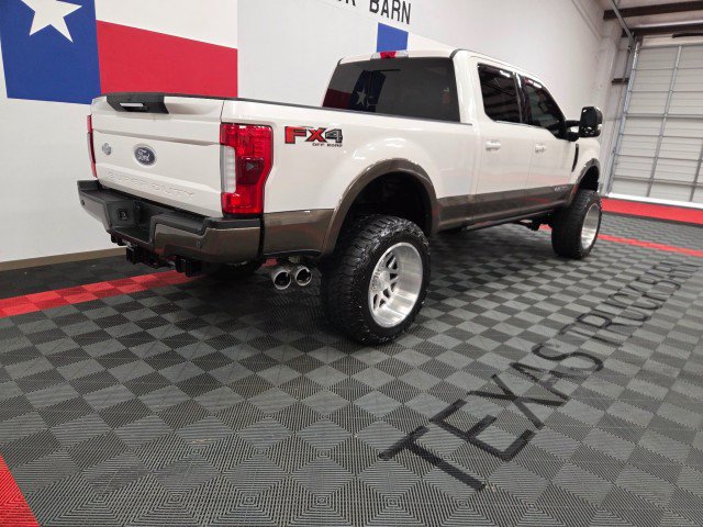 Used 2017 Ford F250 King Ranch w/ King Ranch Ultimate Package AWD/4WD image 17